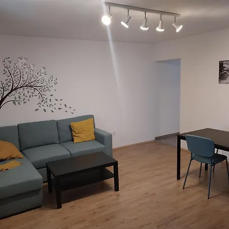 Starling Loka Apartament *