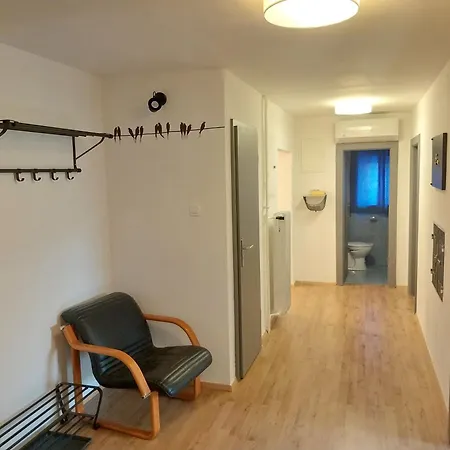 Starling Loka Apartament *
